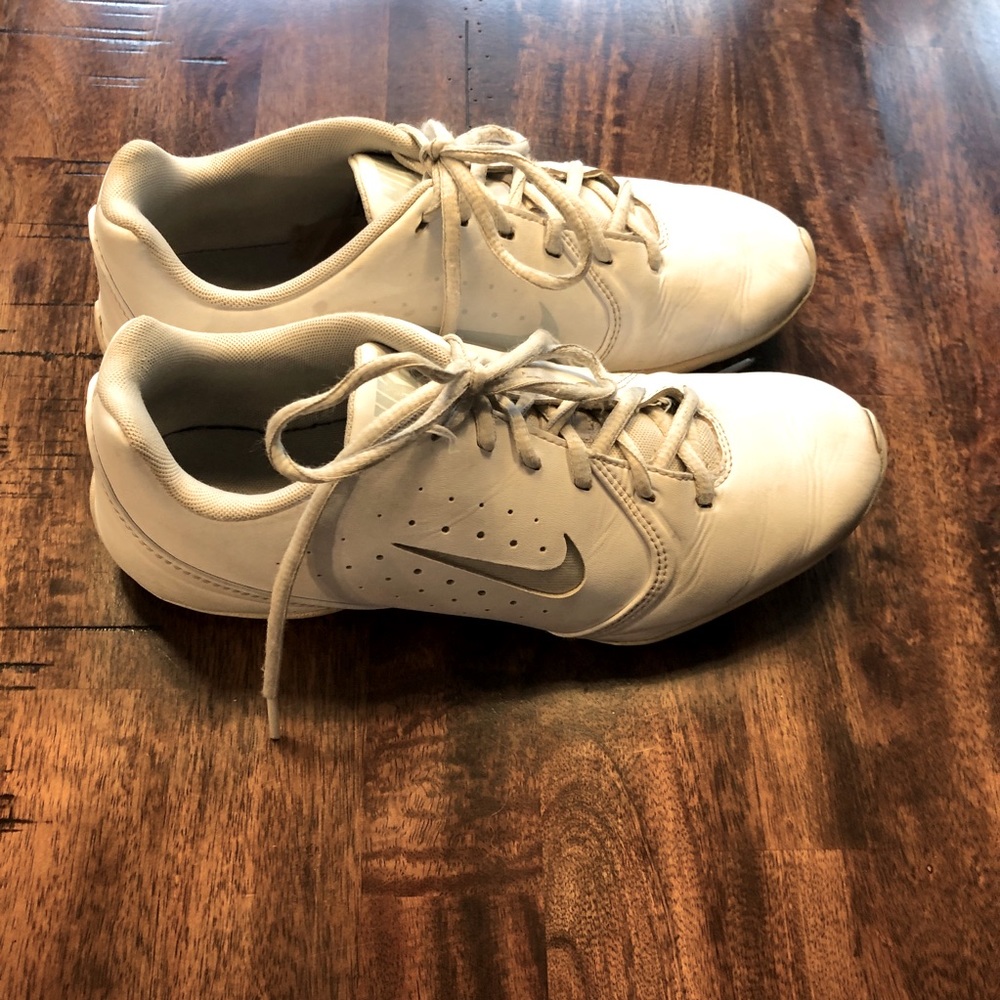 Nike cheer shoes size 8 1/2, used condition